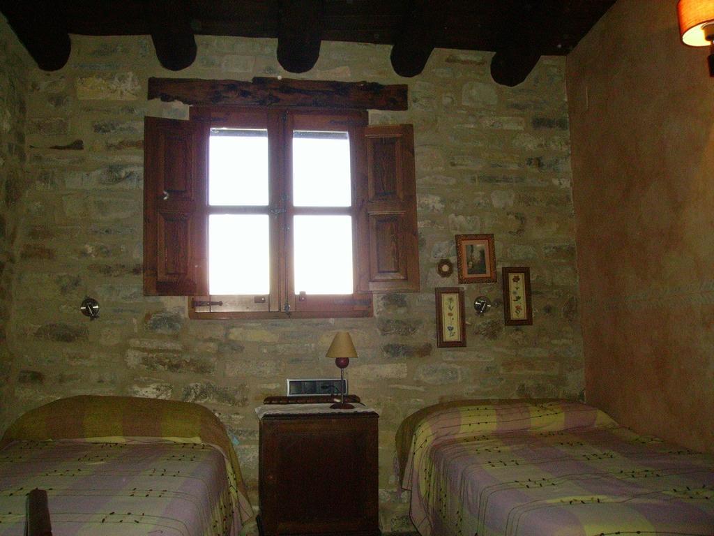 Casa Mur De Alujan Tierrantona Camera foto